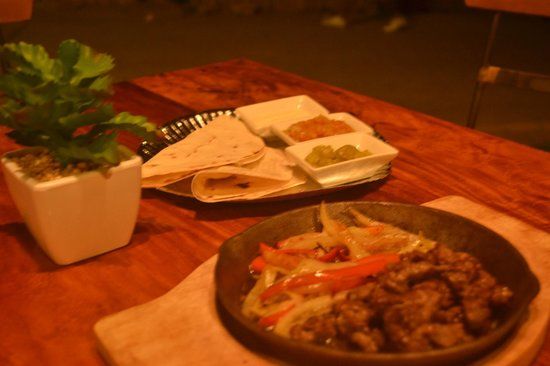 Los Guapos Restaurant